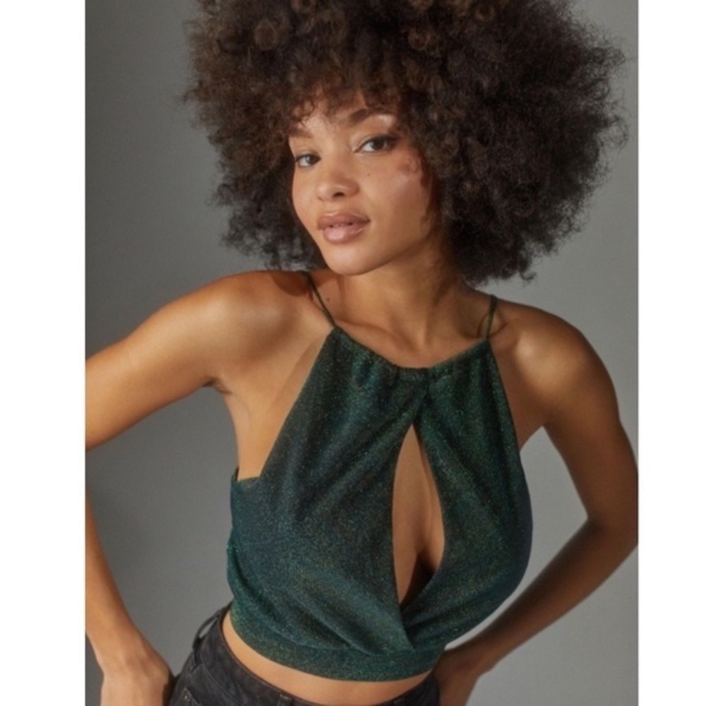UO crop top